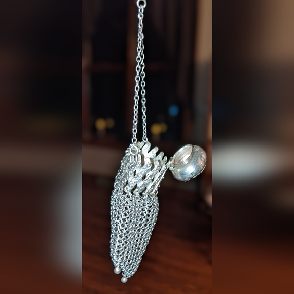 Antique 1920s Sterling Silver Chainmail Gate Top Chatelaine Coin Purse - Picture 6 of 7